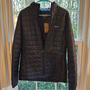 NWT bud light Patagonia Women's Black Quilted Jacket